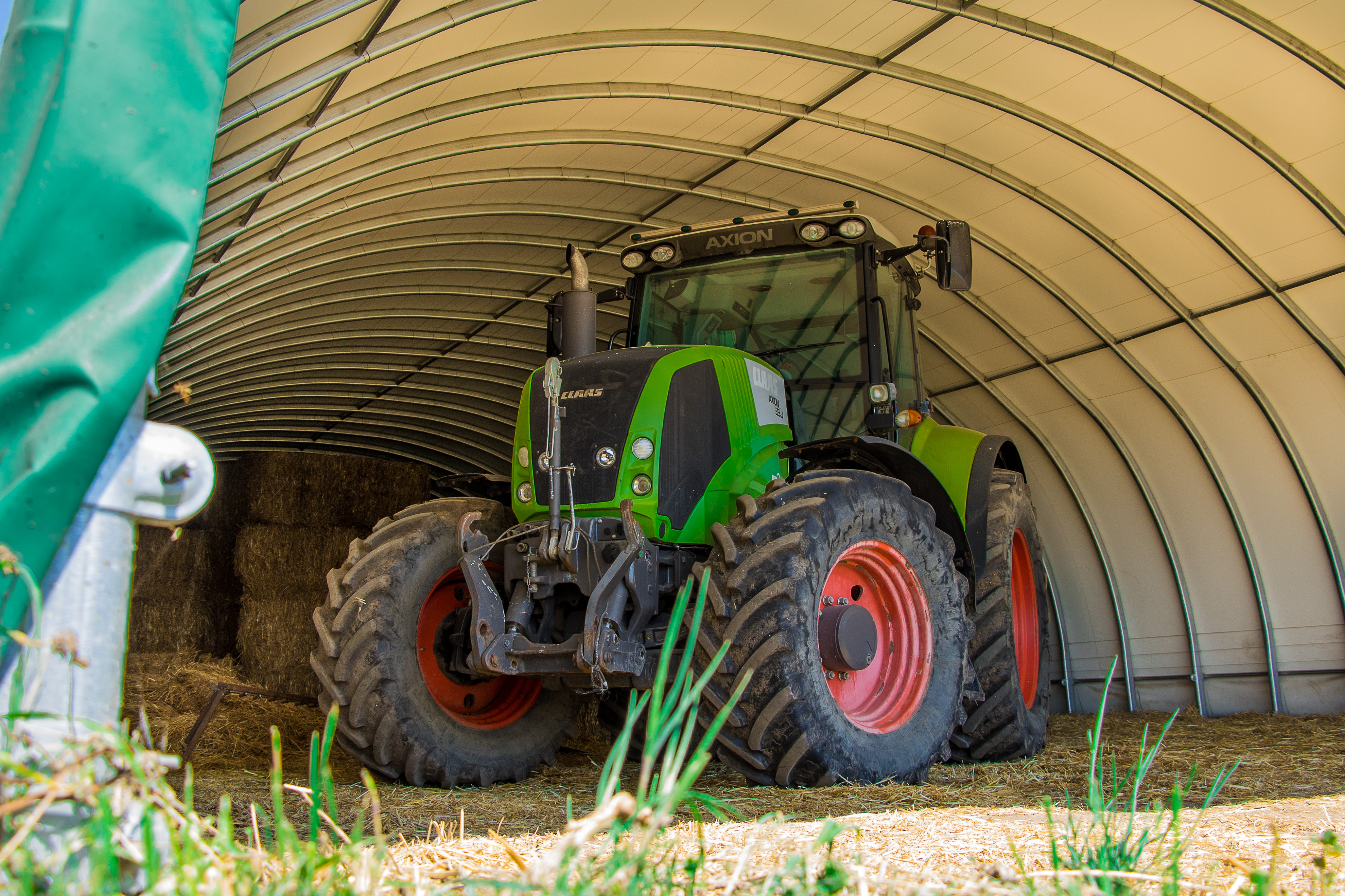 Claas traktor a Gravetti traktorgarázsban