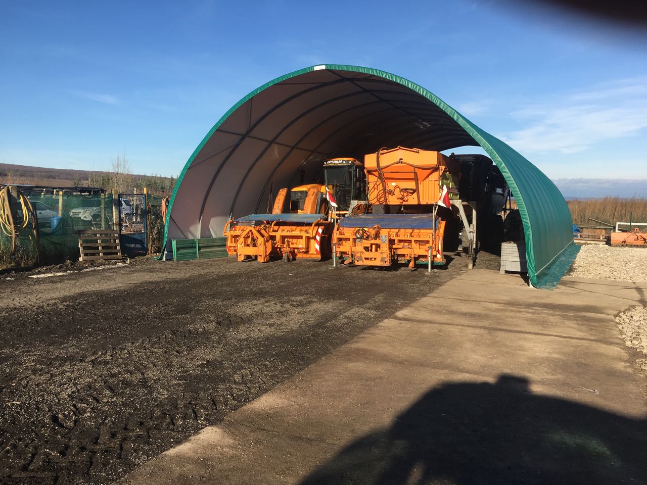 Gravetti traktorgarázs