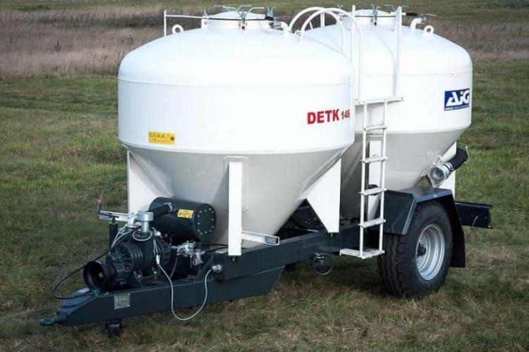 Detk-146 takarmányszállító tatálykocsi