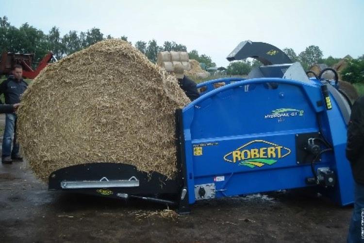 Atelier Robert Hydropail 2GT EVO bálabontó-almozó