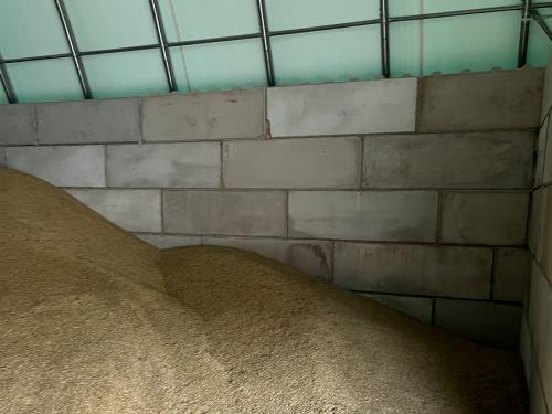 Gravetti - Terménytároló sátor