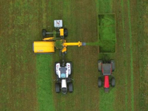 ELHO Cobra 7710t vontatott silózó