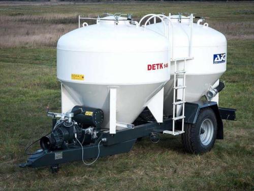 Detk-146 takarmányszállító tatálykocsi