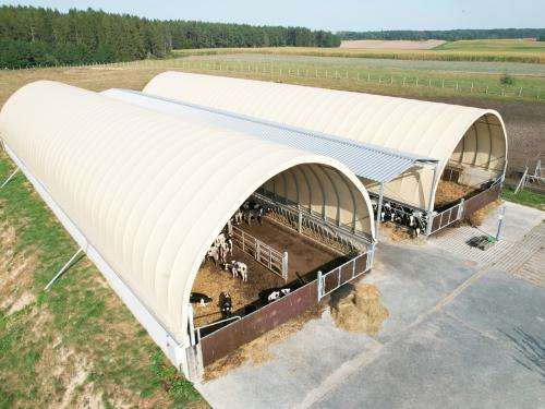 Gravetti üszőnevelő sátor