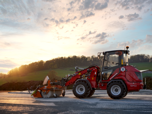 Weidemann 1390 udvari rakodó