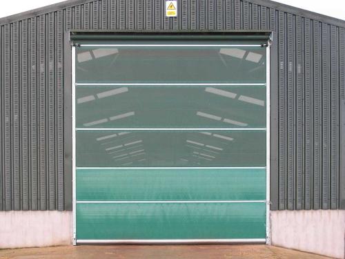 Galebreaker szekcionált, rolós ponyvakapuk kapuk a Gravettitől